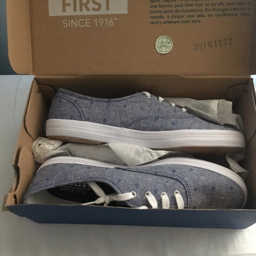 Blue printed Keds